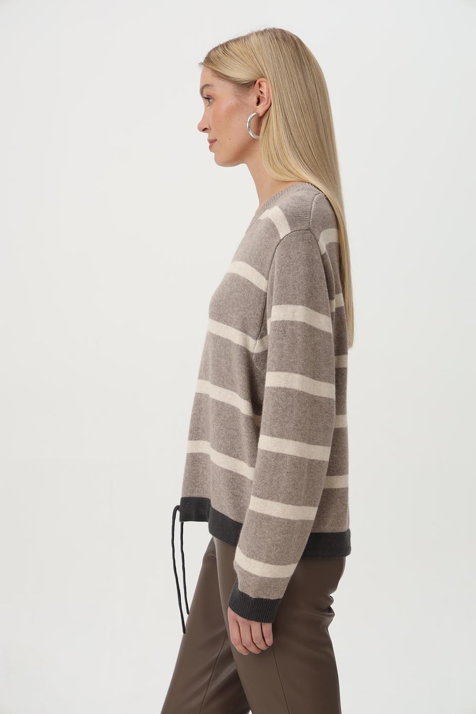 Пуловер Oui в полоску бежевый