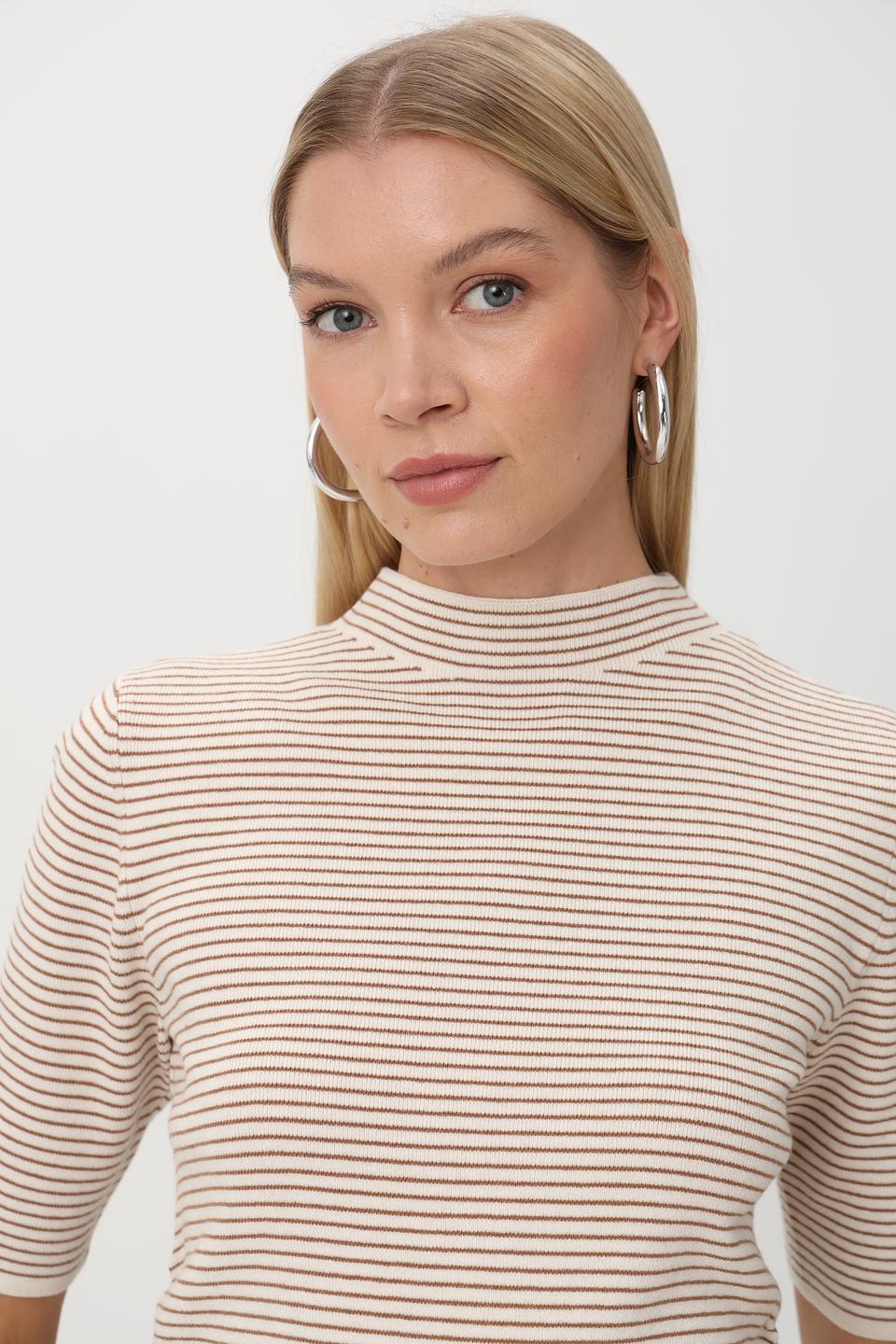 Пуловер Oui в полоску