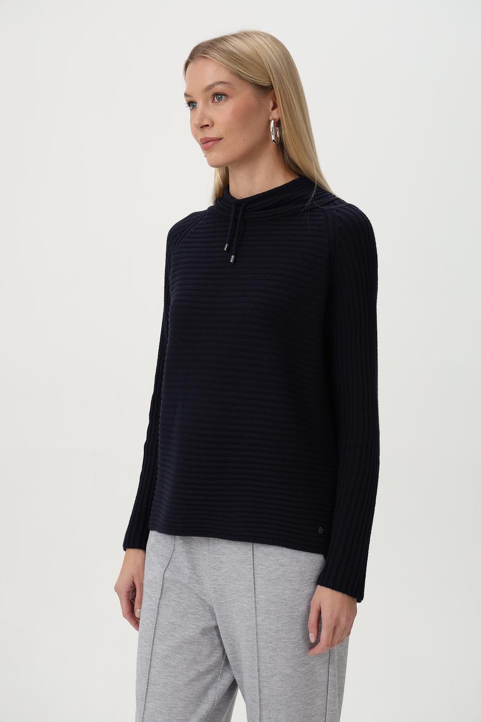 Пуловер Monari с капюшоном