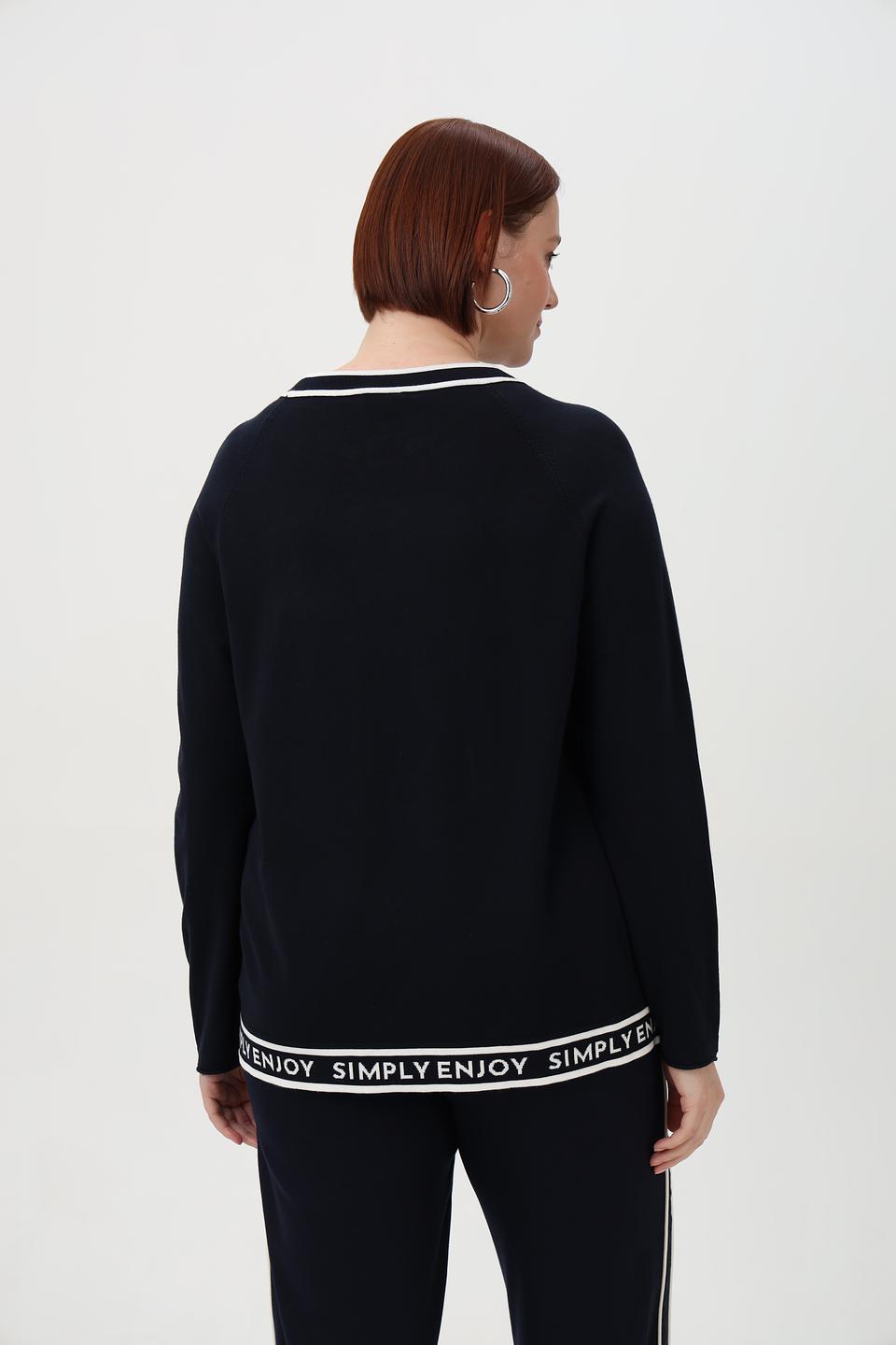 Пуловер Via Appia с надписью