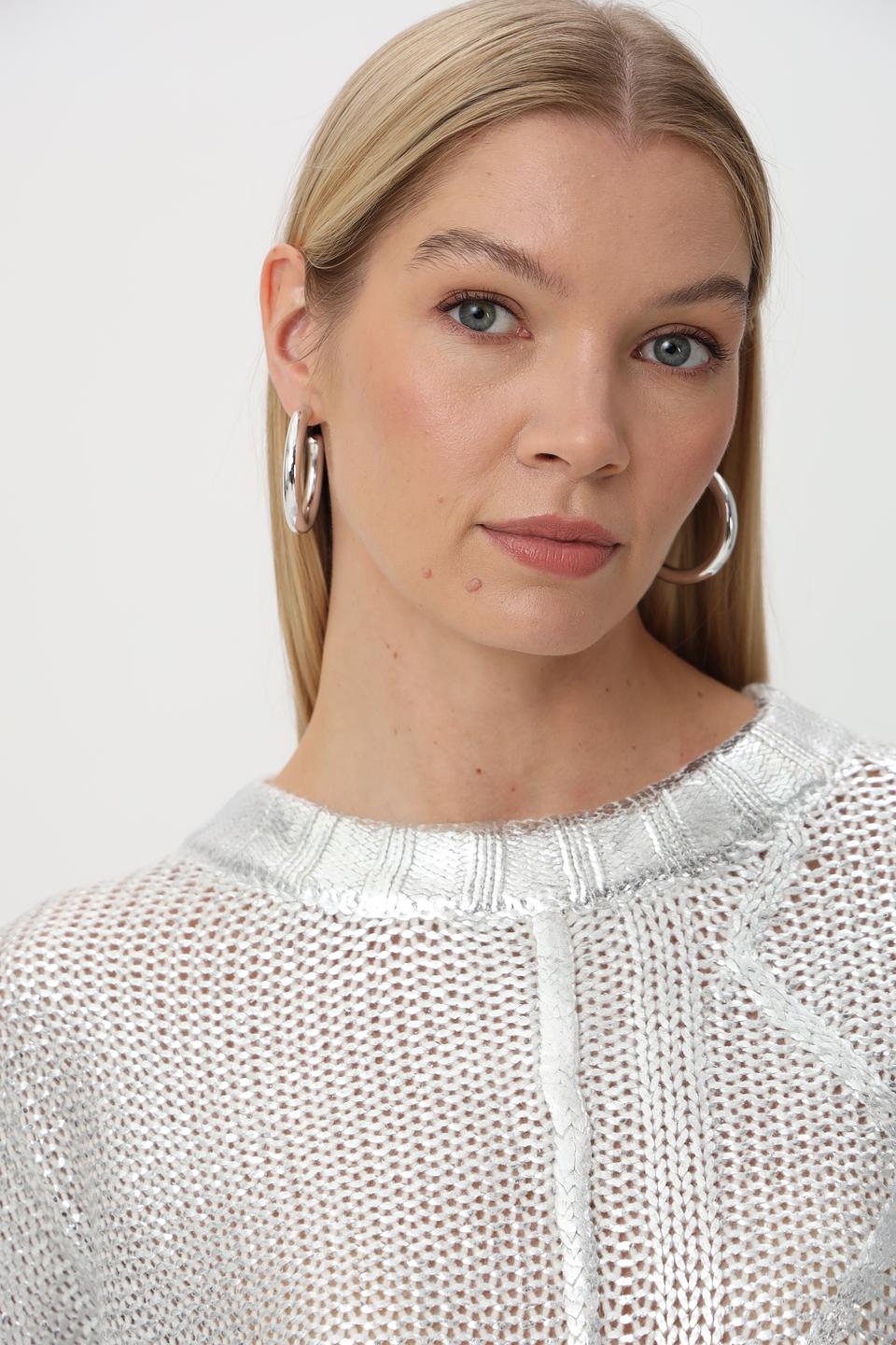 Пуловер Tuzzi серебристый с ажурным узором