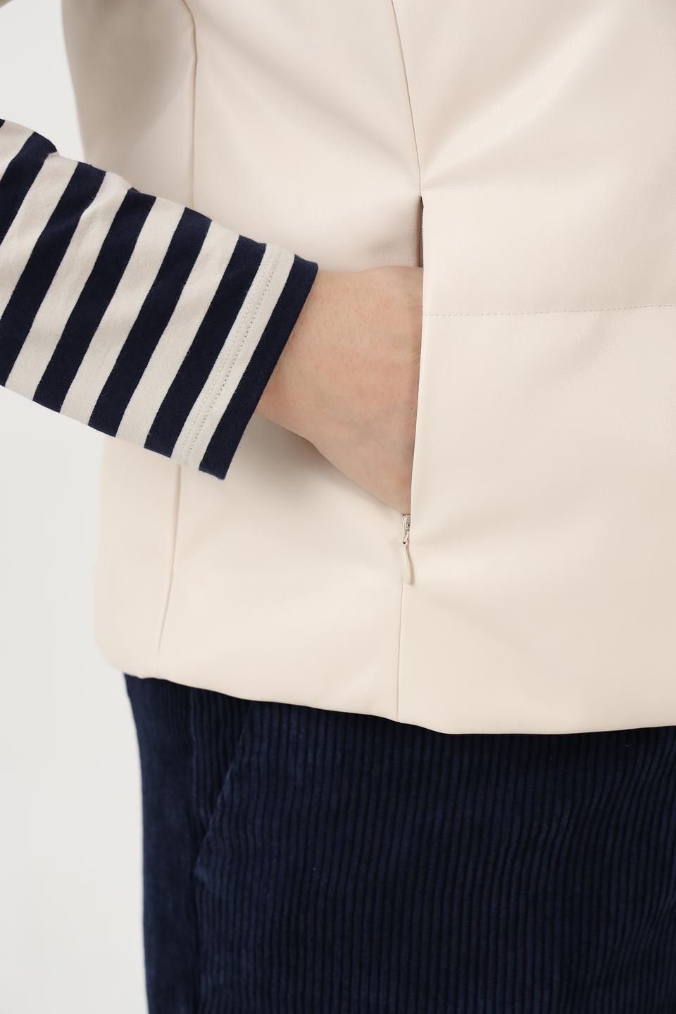 Жилет Tuzzi стеганый с капюшоном бежевый