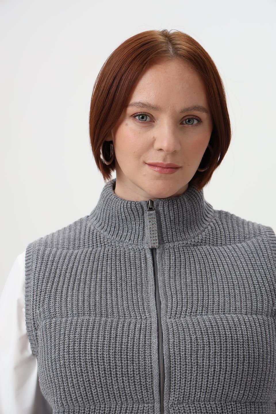 Жилет Rabe collection серый