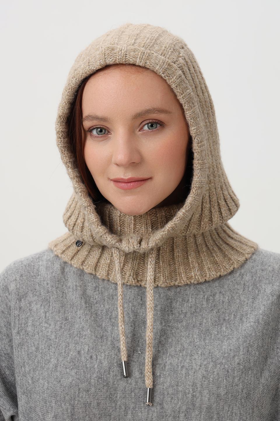 Шапка-капюшон Loevenich бежевая