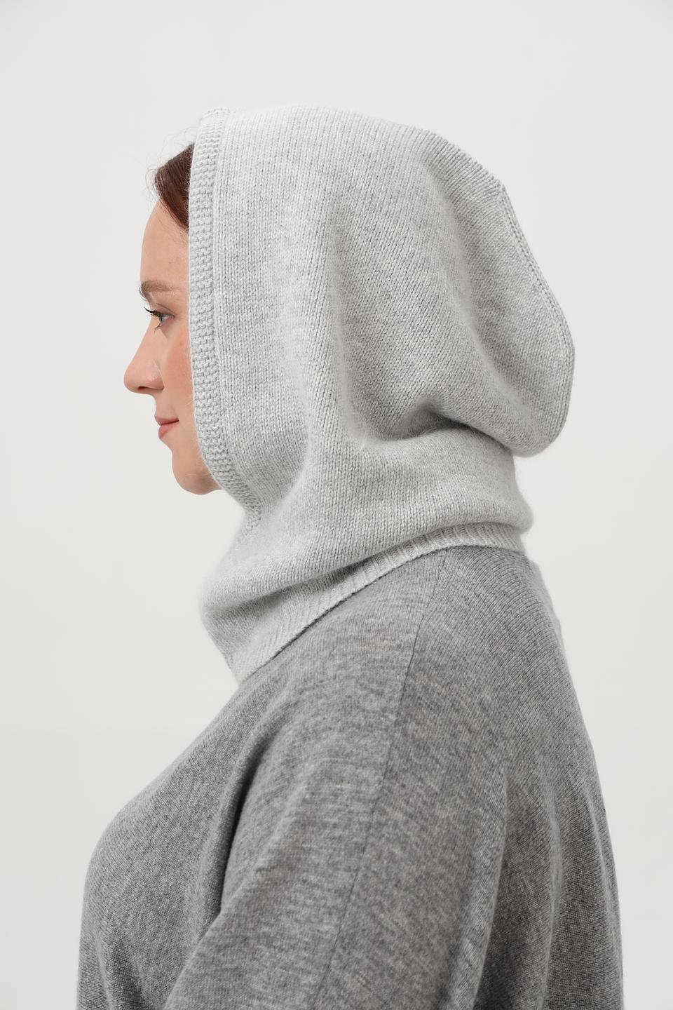 Капюшон вязаный Julia Florenzi серый
