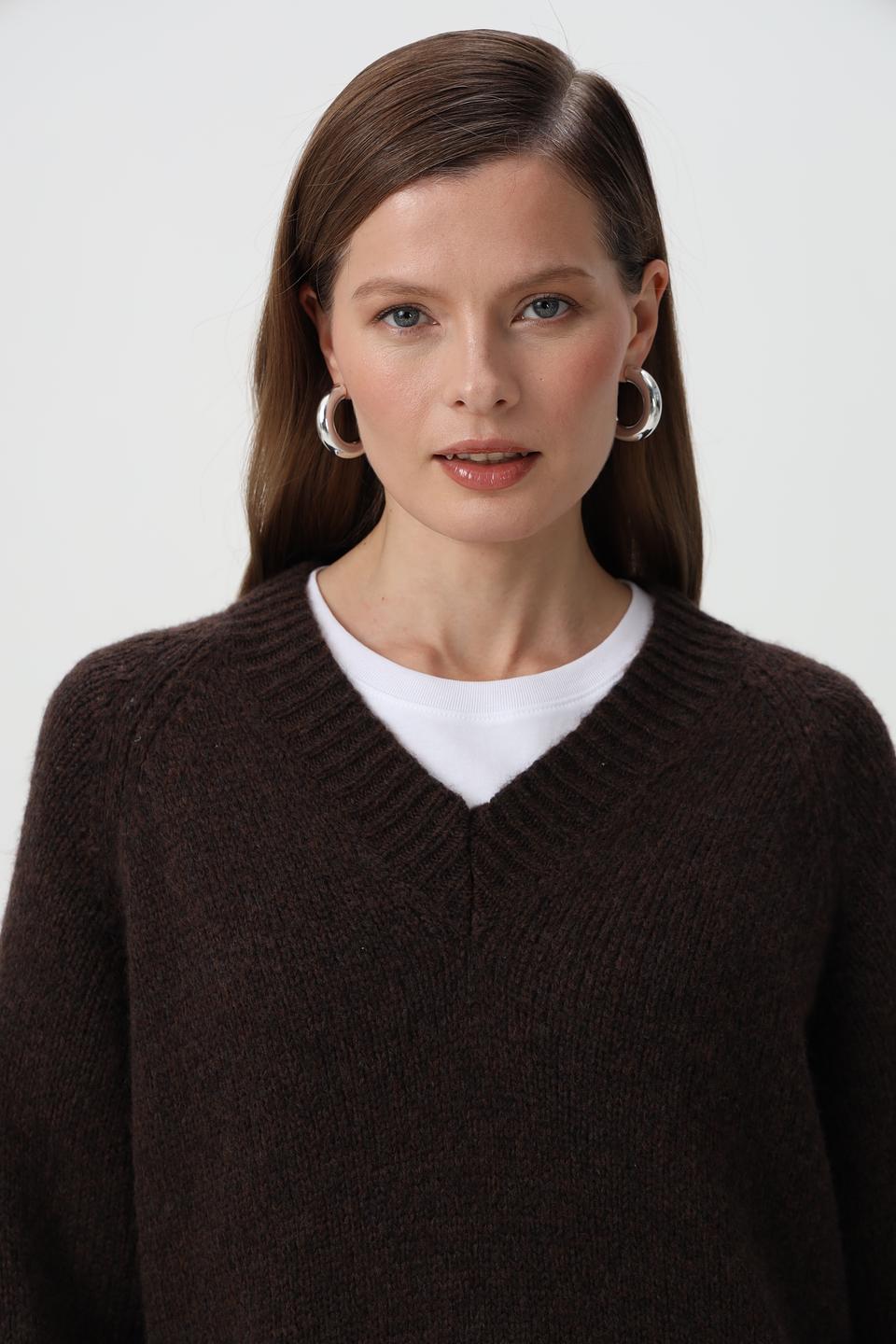 Пуловер Cinque коричневый V-образный