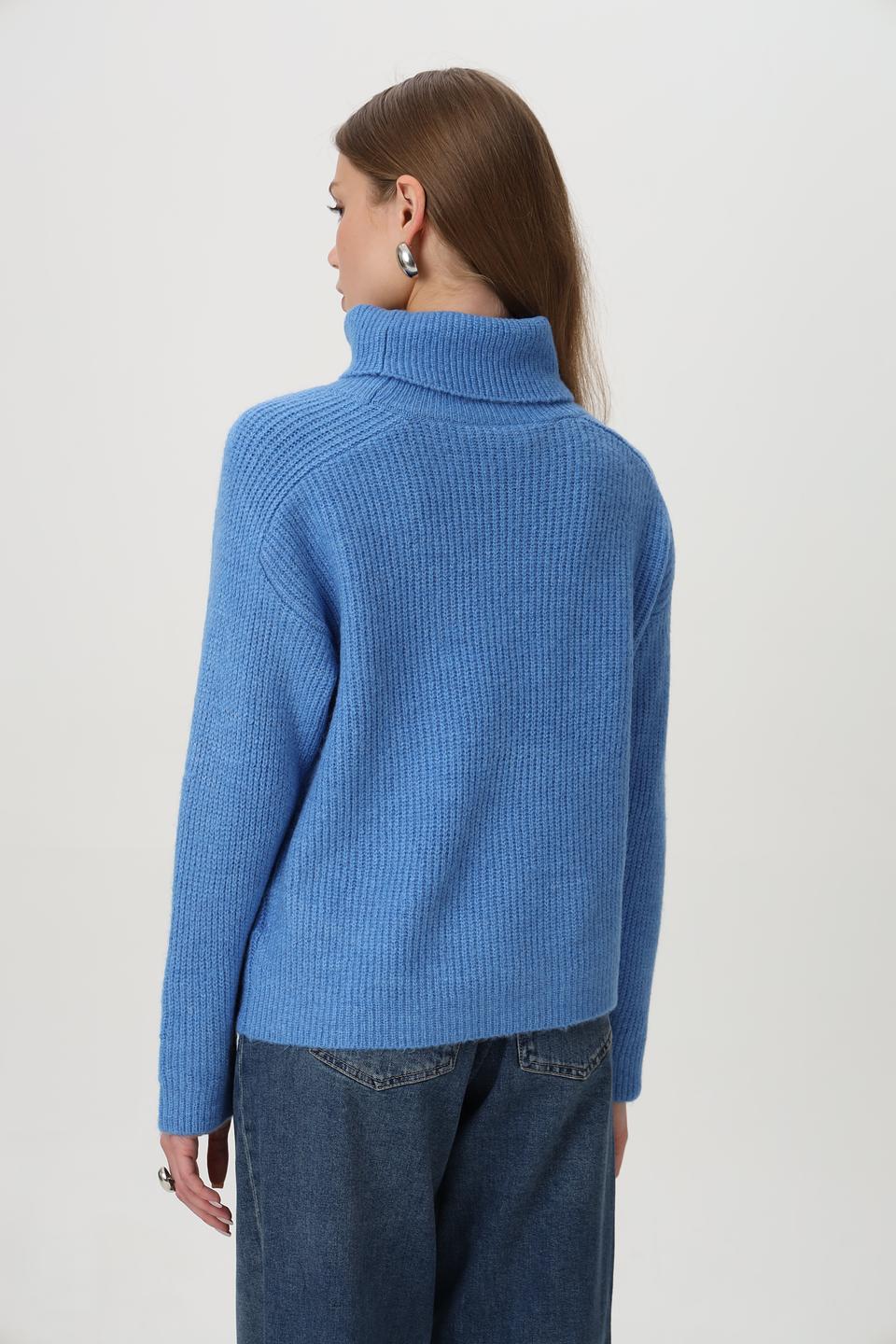 Пуловер MORE and MORE голубой с горлом