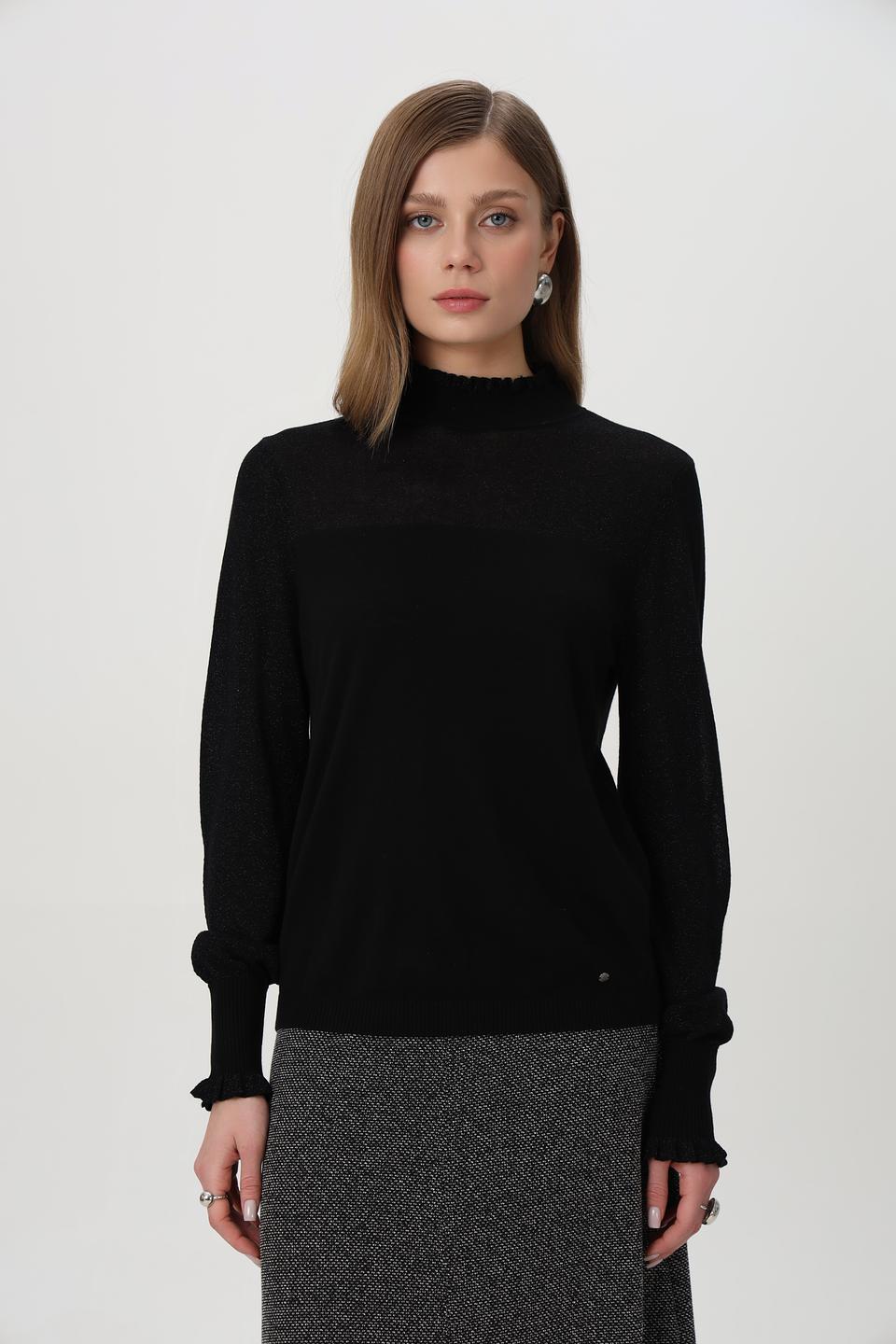 Пуловер Betty and Co с воротником-стойкой