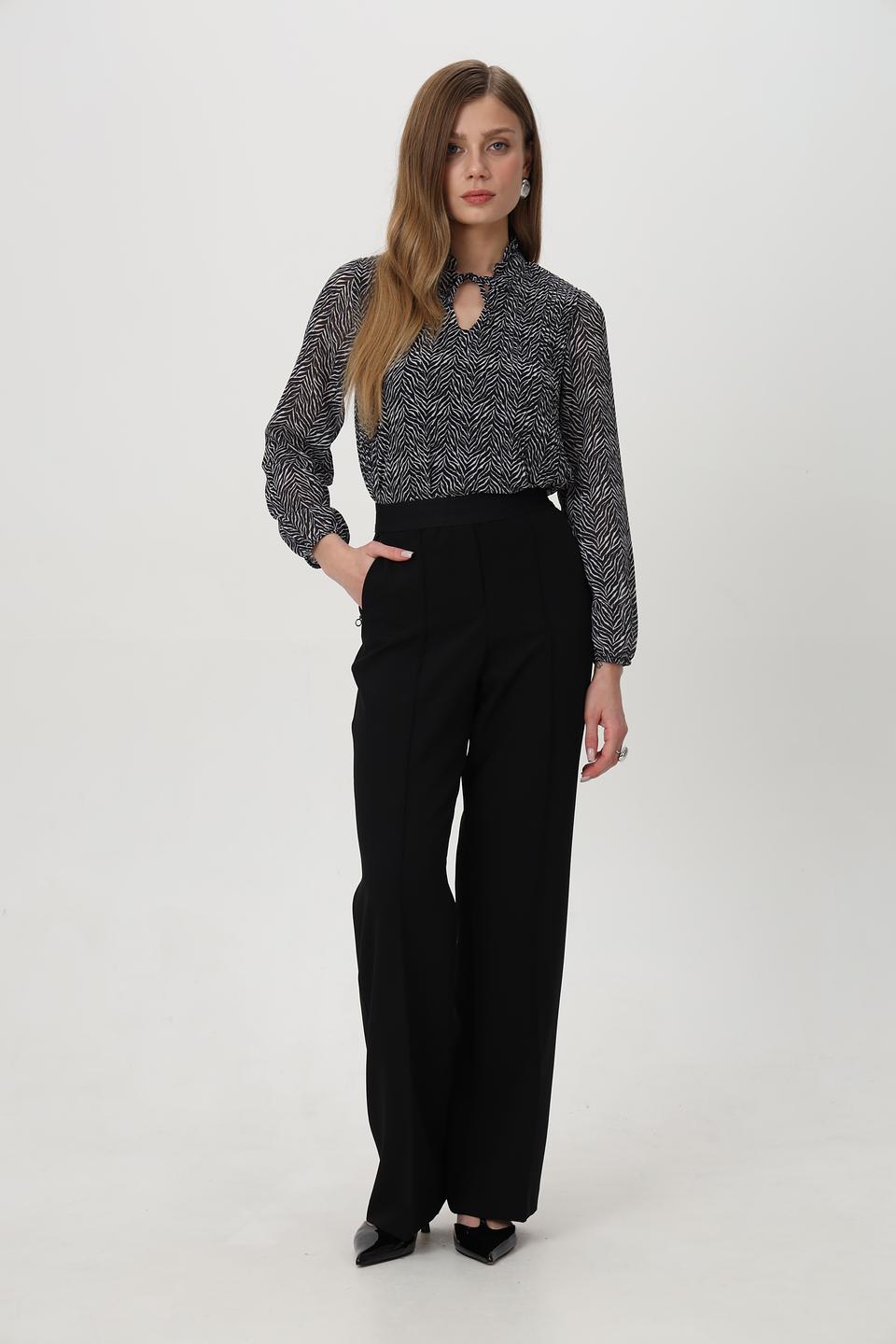 Брюки Bianca клёш черные