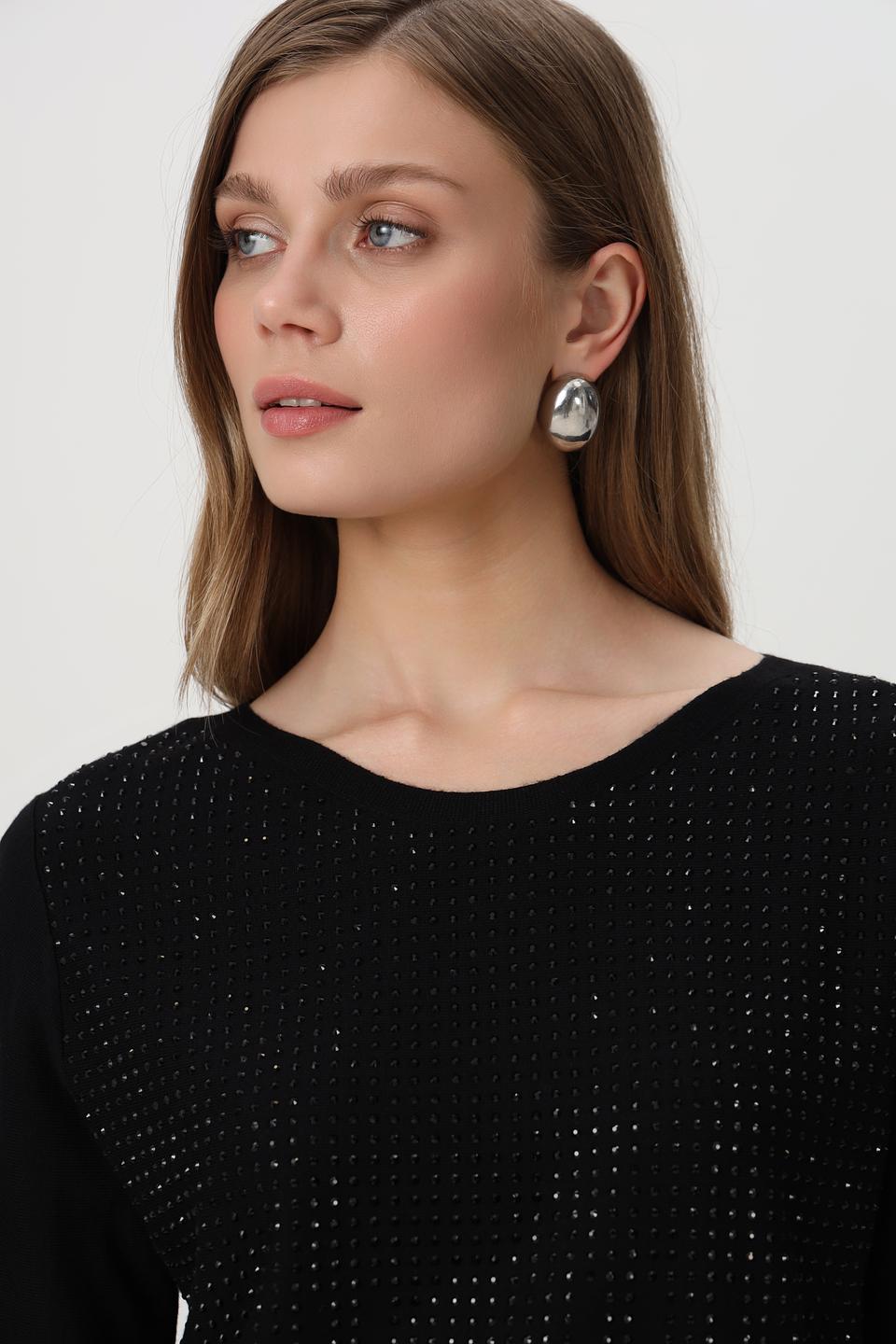 Пуловер Bianca с пайетками