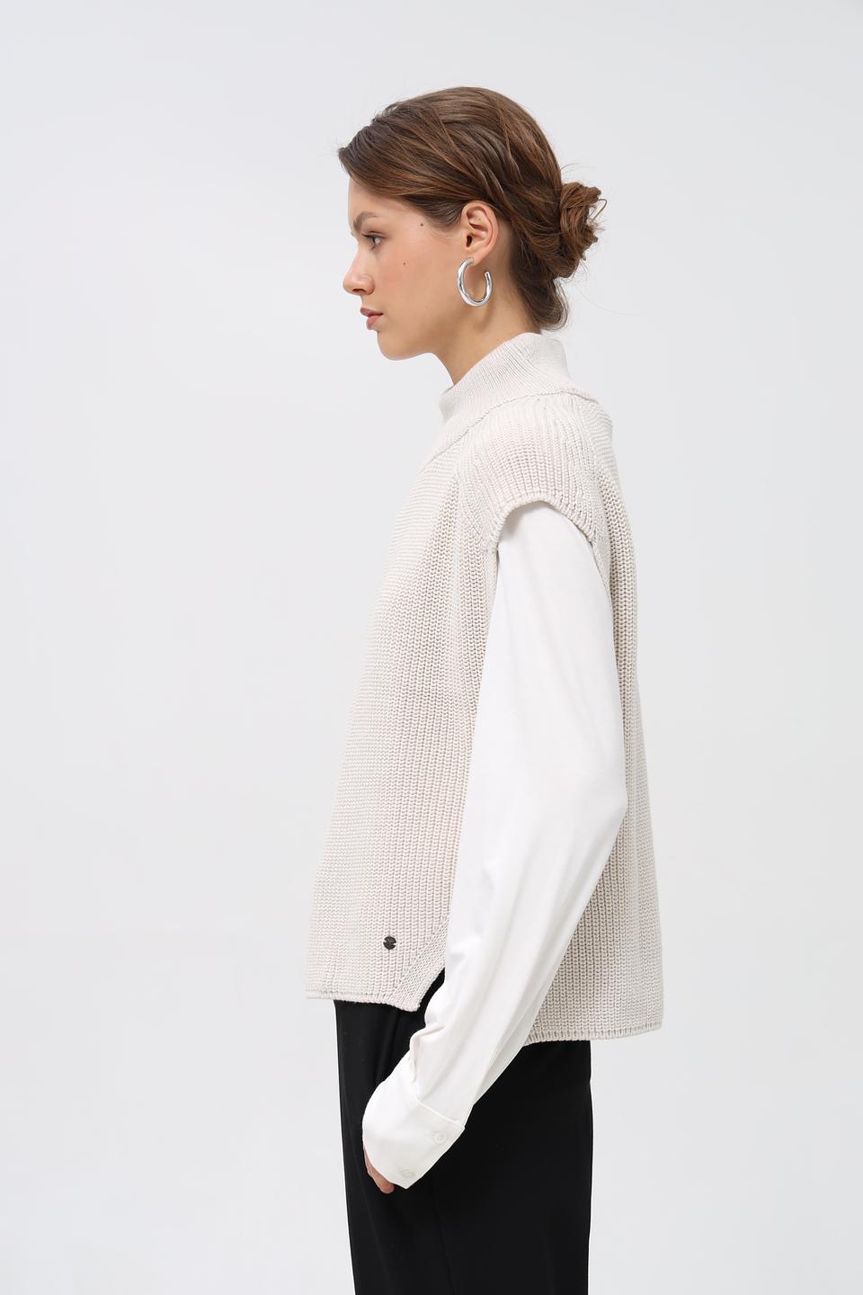 Жилет Monari вязаный бежевый