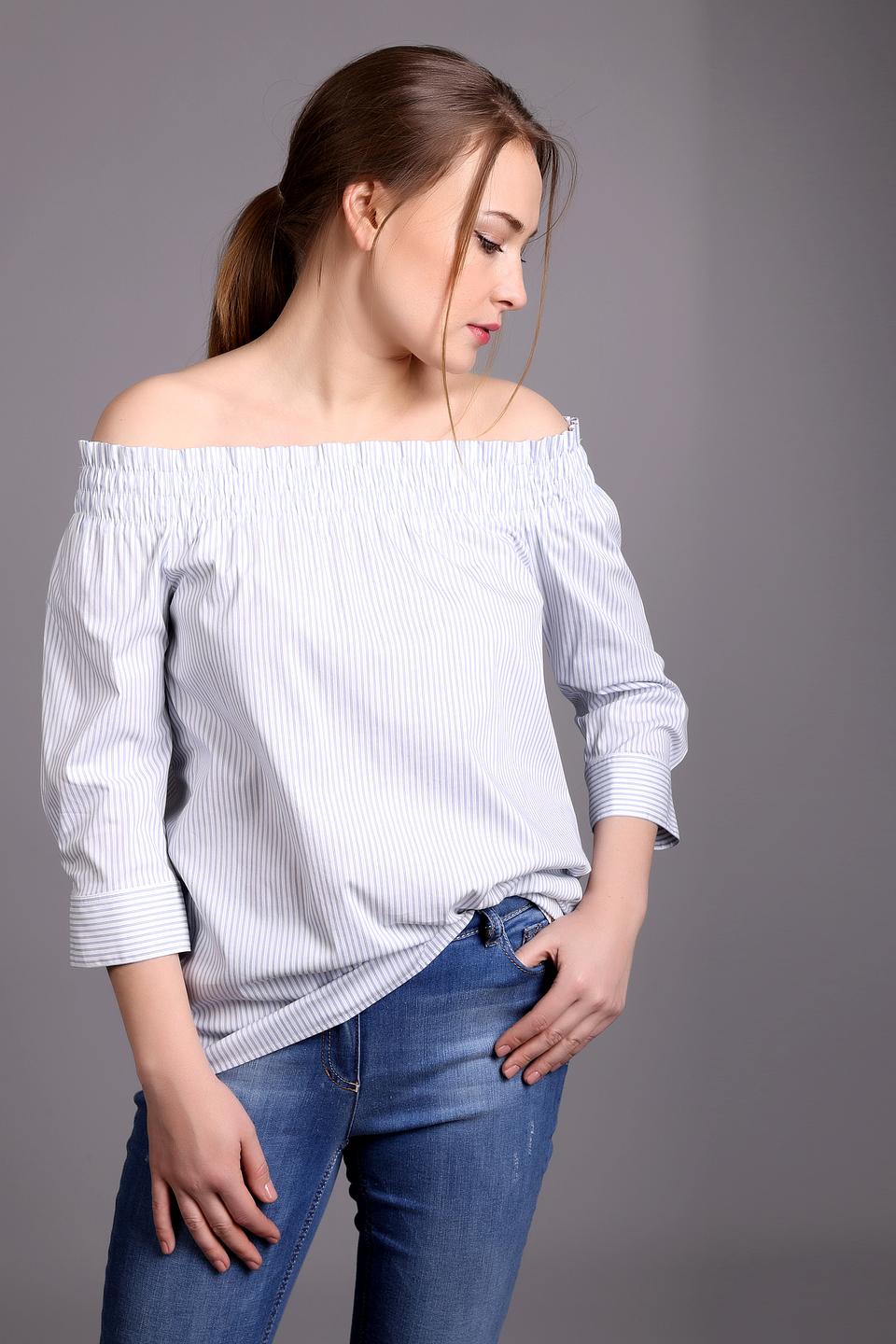 Блуза Cinque в полоску с открытыми плечами