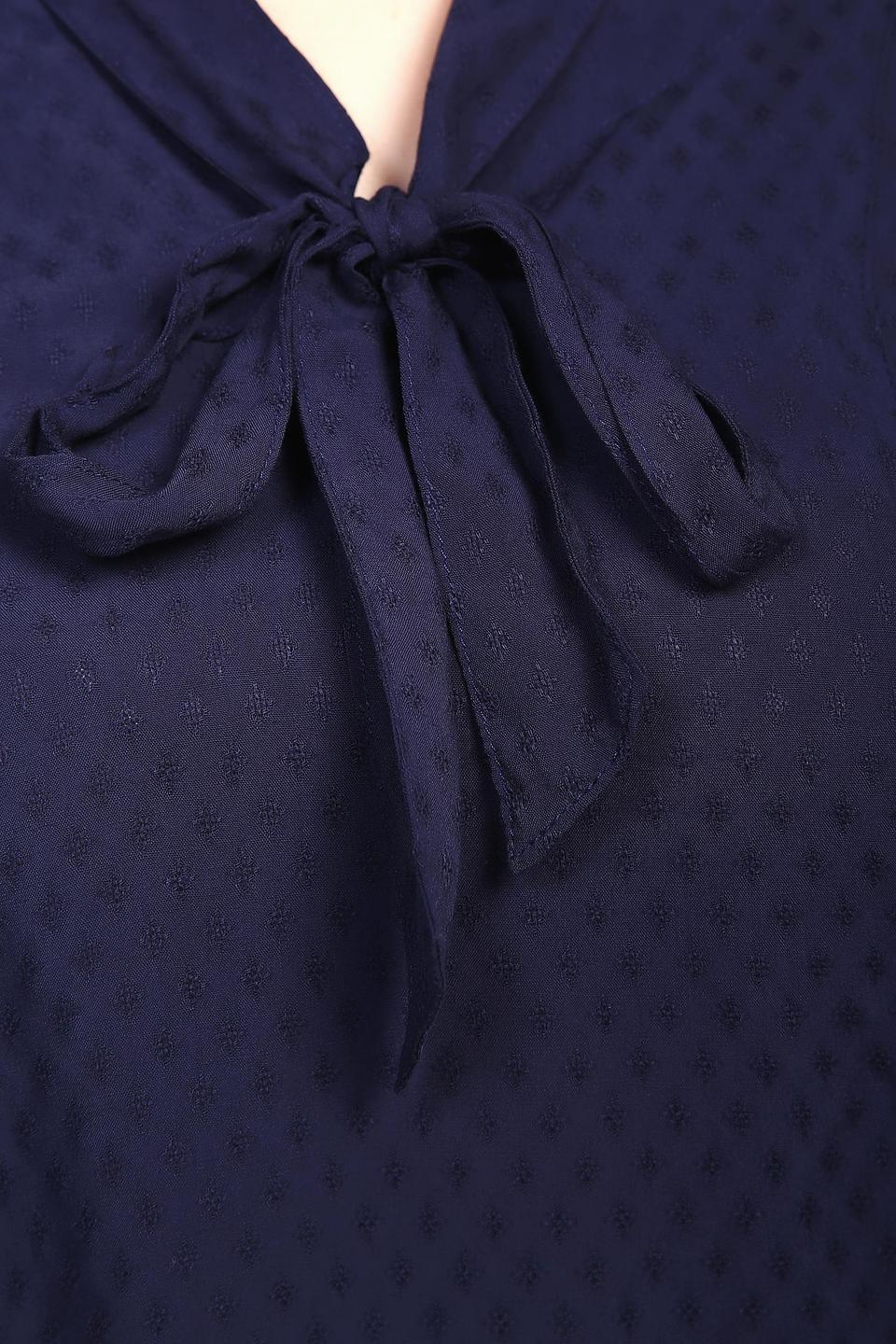 Блуза Lebek синяя с завязкой и узором