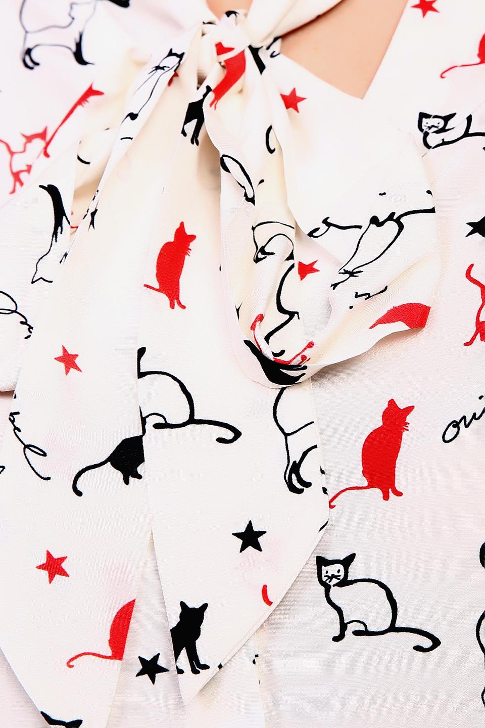 Блуза Oui белая с кошачьим принтом и бантом